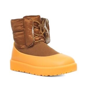 UGG Classic Maxi Toggle Boot Size 10 NEW IN BOX!